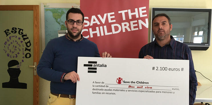 ¡Cheque solidario para Save the Children!
